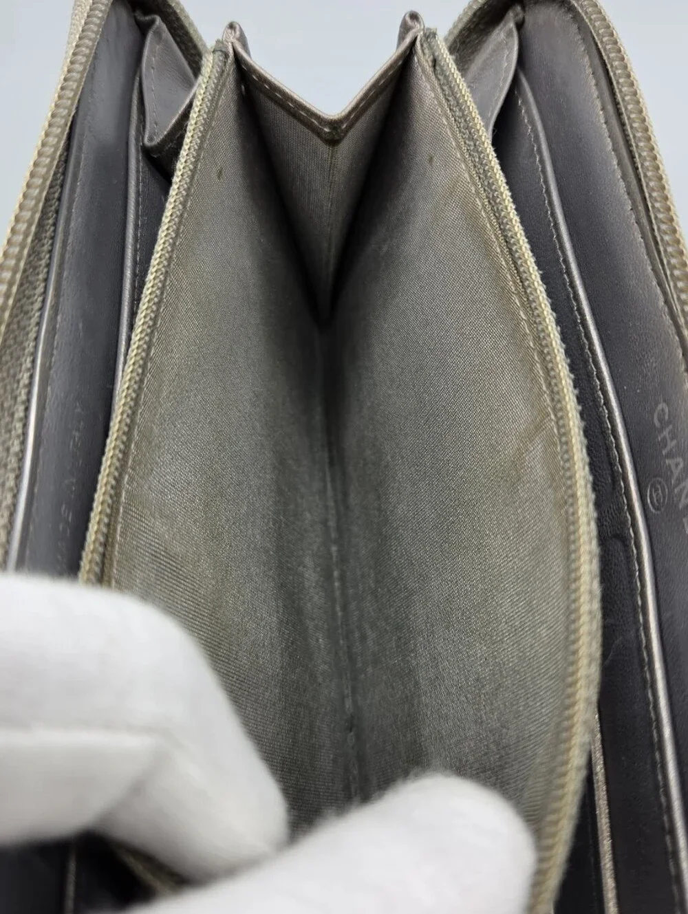 CHANEL 100% authentic